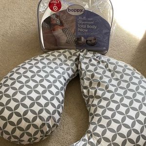 Boppy body pillow